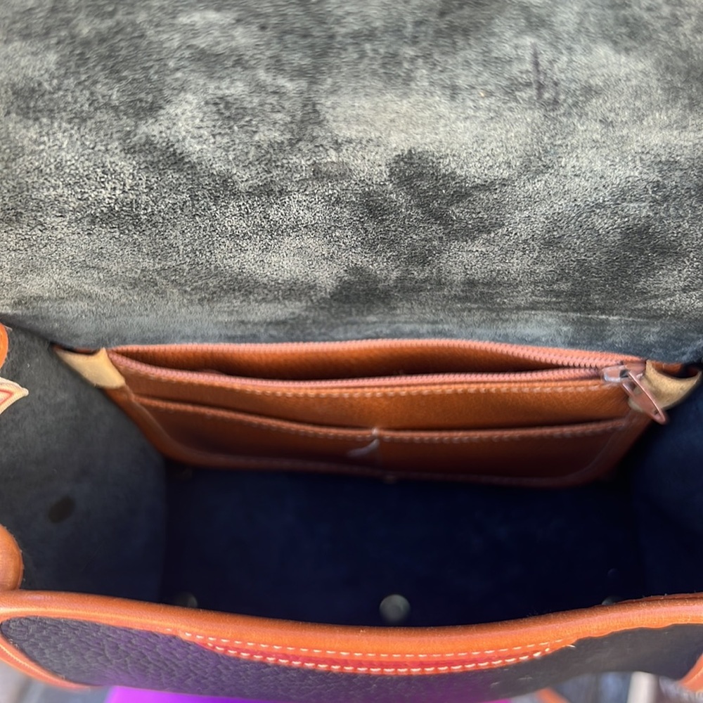 Dooney & Bourke leather shoulder purse - Picture 7 of 7